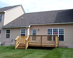 exterior_rear.jpg (62976 bytes)