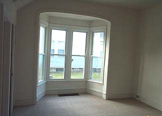 504bay.jpg (8995 bytes)